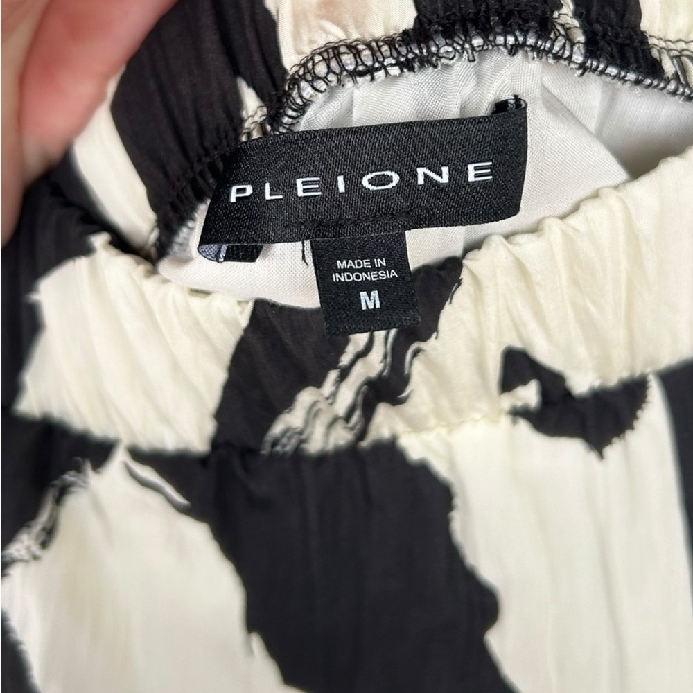 Pleione Textured‎ Wide Leg Pull-On Pants - Picture 3 of 5